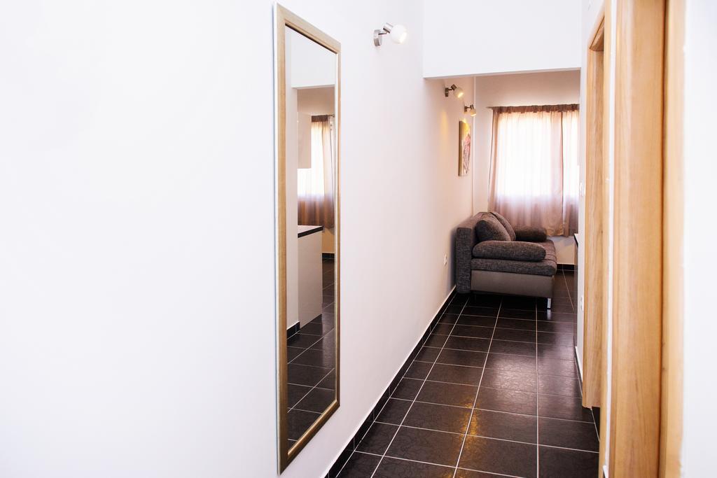 Apartments Zdenka Vinišće Eksteriør bilde